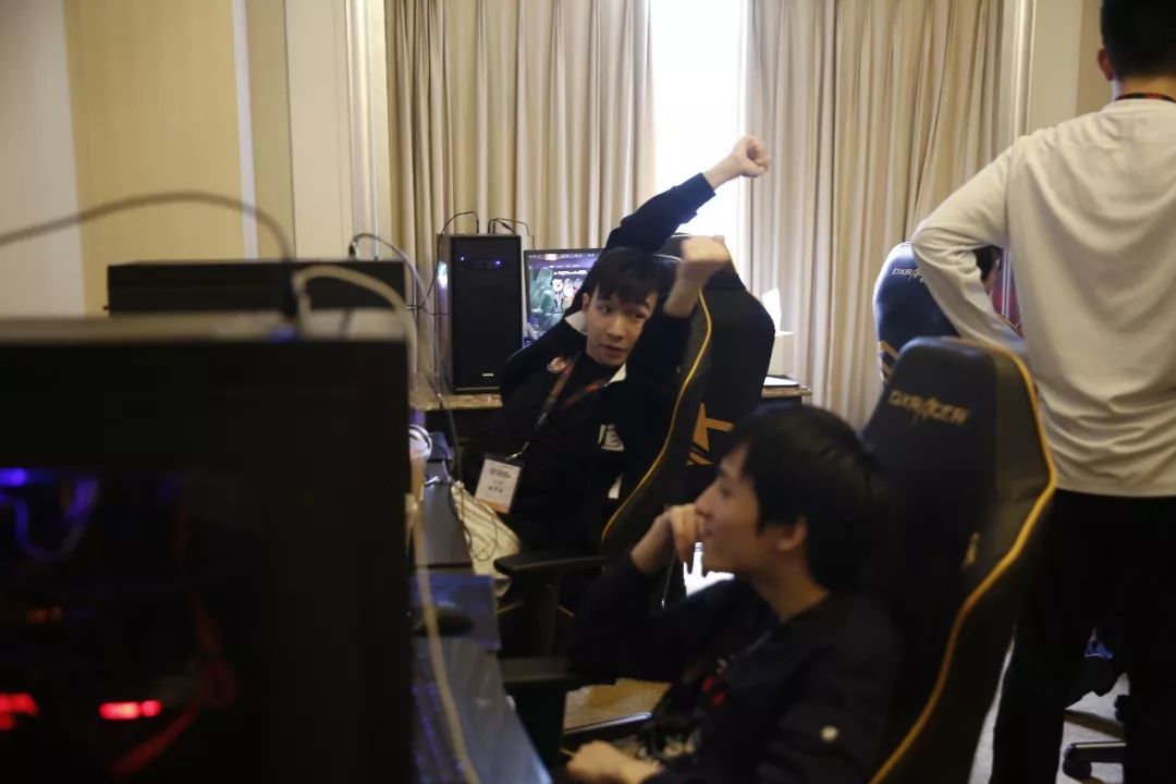 传闻： EliGE 将加入 FaZe